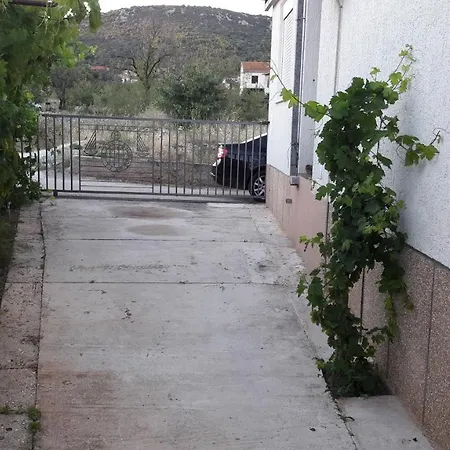 By The Sea Vinisce, Trogir - 13775 Apartament